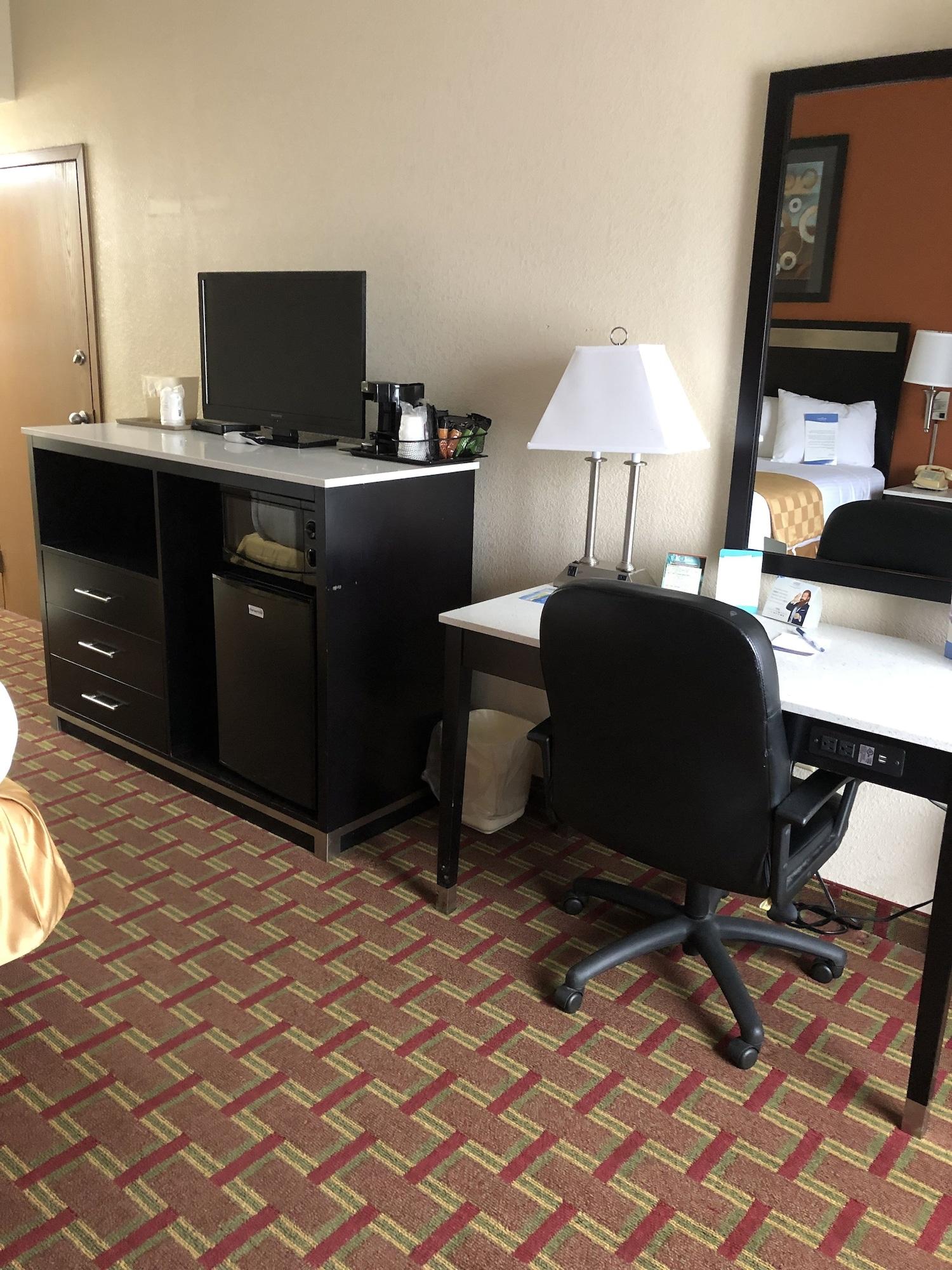 Baymont By Wyndham Cincinnati שרונוויל מראה חיצוני תמונה