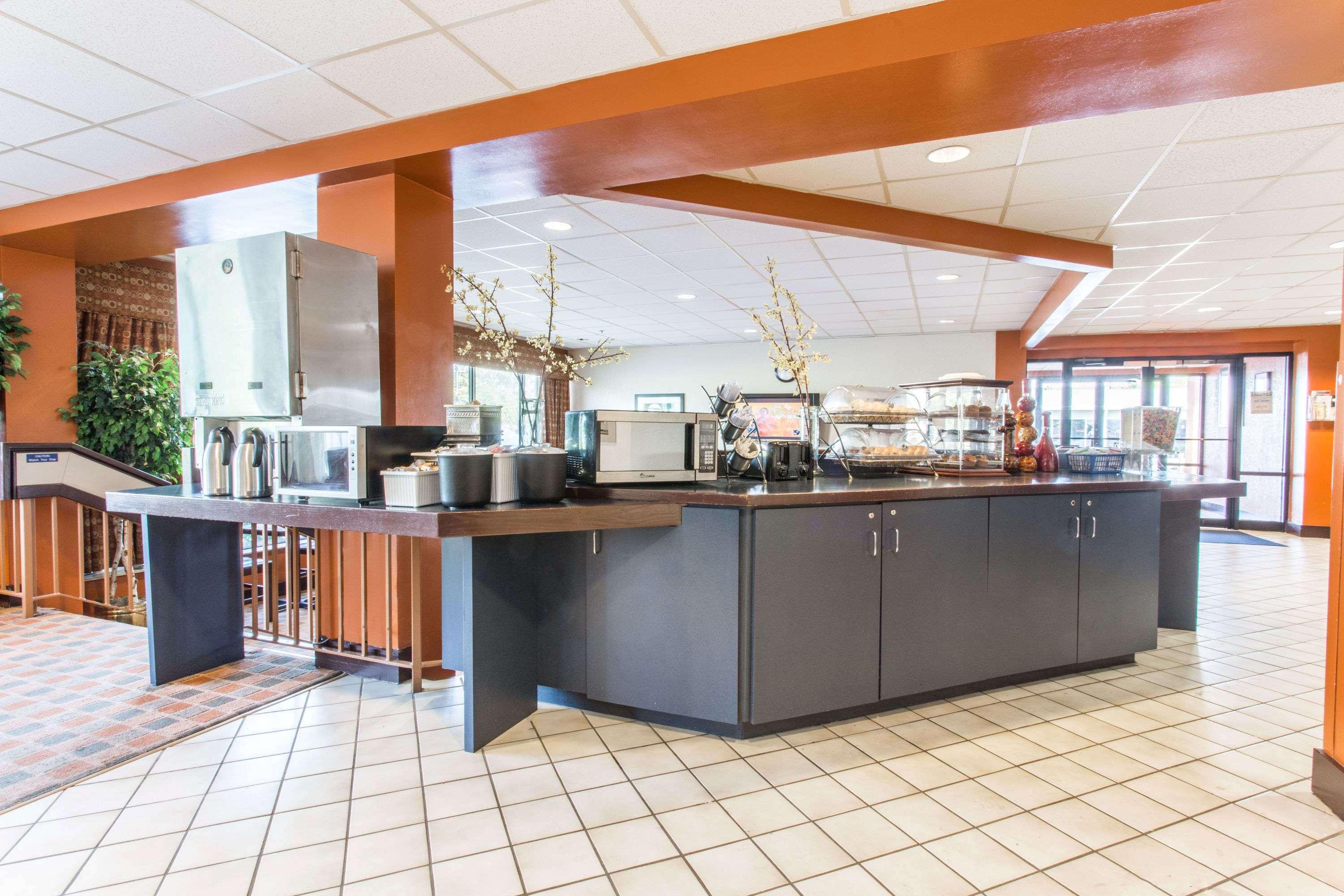 Baymont By Wyndham Cincinnati שרונוויל מראה חיצוני תמונה