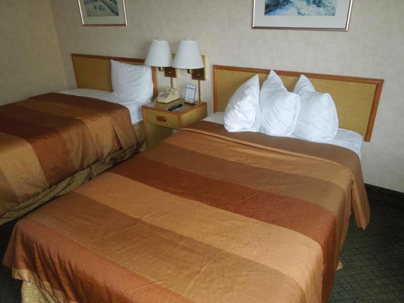 Baymont By Wyndham Cincinnati שרונוויל מראה חיצוני תמונה